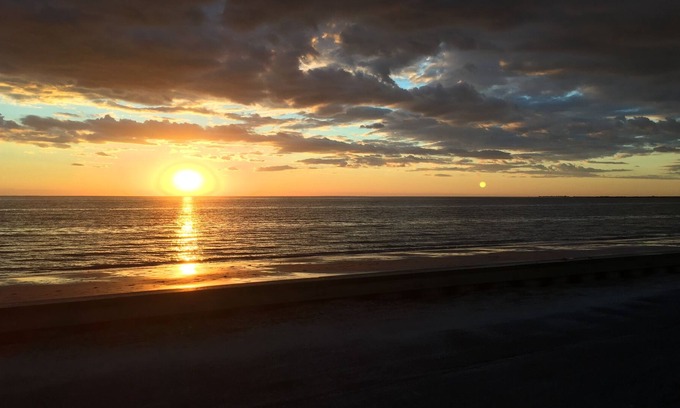 Holly Hill House | Three Bedroom House Close to every attraction