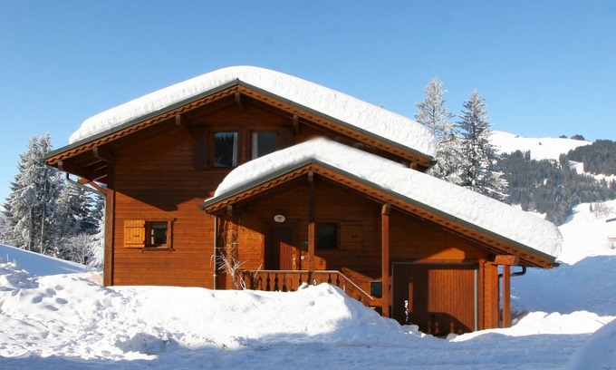 Les Gets Ski Chalet | Three Double Bedroom Detached Chalet, Chavannes Road, Private Parking, MultiPass