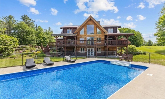 Hyde Park House | Three Peaks Retreat: Pool, Hot Tub & Fireplace
