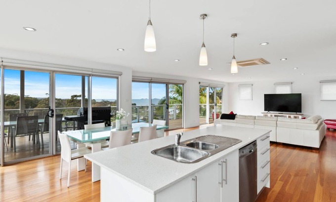Long Beach House | Three Sisters at Long Beach