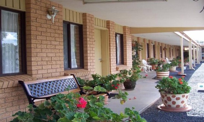 Gilgandra Hotel | Three Ways Motel