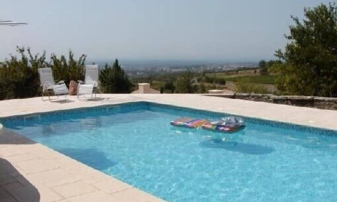 Crillon-le-Brave House | Thyme (photos 14-28)