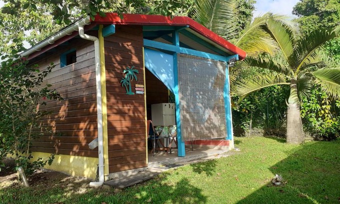 Saint-Claude House | TI-COLIBRI