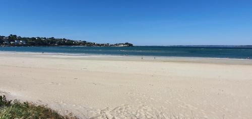 Locquirec House | TI GWEN HA DU