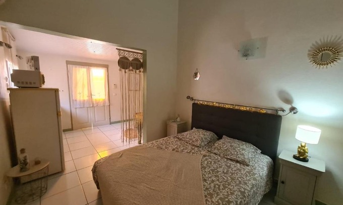 Dampierre House | TI KAz AN FANMI