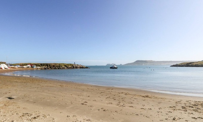 Wyke Regis Cottage | TIDAL DRIFT, pet friendly, country holiday cottage in Wyke Regis