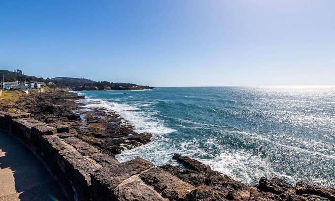 Lincoln Beach House | Tides At Bella Beach