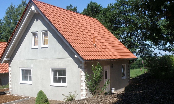 Halenfeld Villa | Tidy house with sauna and steam bath, in a forest