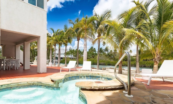 Sugarloaf Shores House | Tiki Palms - Amazing 4 Bedroom Sugarloaf Key Canal Home, Private Pool and Dockage!