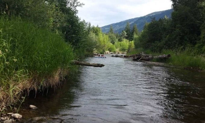 Armstrong RV Rental | Tim's Campsite by the River