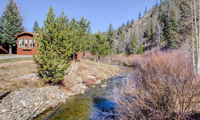 Breckenridge Ski Chalet | Tiny Home Chalet-Pet Friendly-Water Front