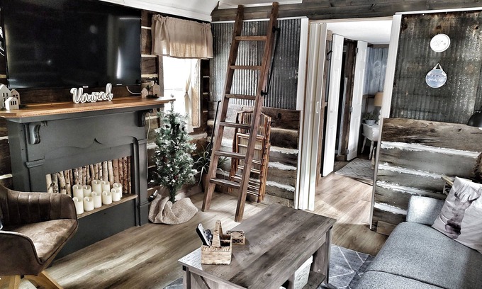 Springville House | Tiny House near Kentucky Lake, Wifi, Kayaks, Fire Pitš„Dog-Friendlyš¶Porch Swing