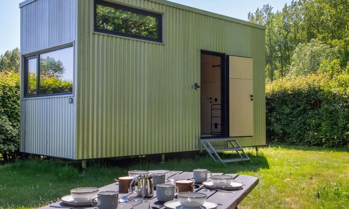 Kerkwerve House | Tiny House Sunshine no 38 by Interhome