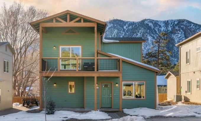 Flagstaff House | Tiny Tree House AC