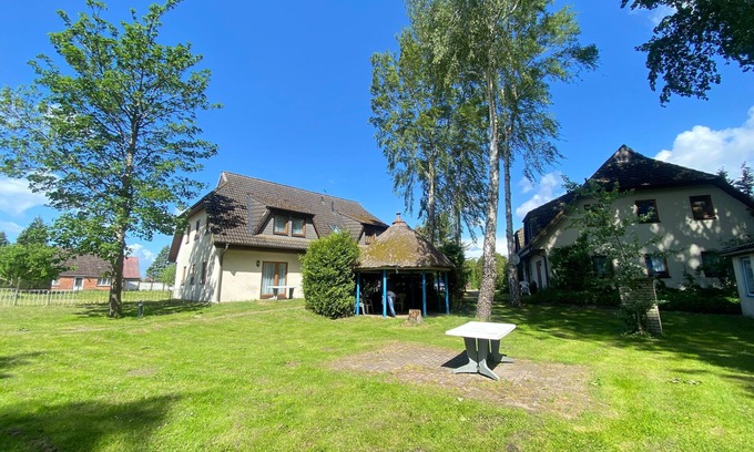 Pruchten Apartment | To the Zeesenboot App. 7 - Zum Zeesenboot App. 7? Vacation apartment with garden,