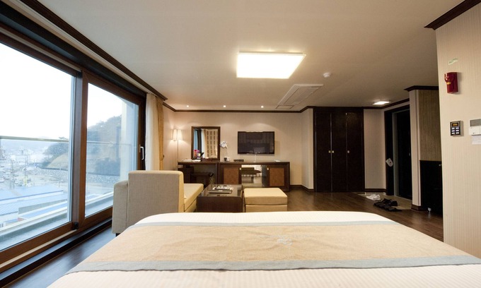 Chungmu Hotel | Tongyeong Anchovy tourist Hotel