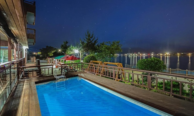 Tongyeong House | Tongyeong Hwanggeumbada Pension