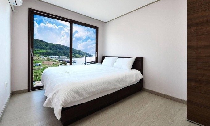 Sanyang-eup House | Tongyoung Misung Sweet Pension