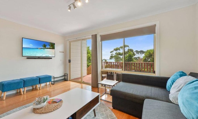 Binalong Bay House | Too Tyred - Binalong Bay