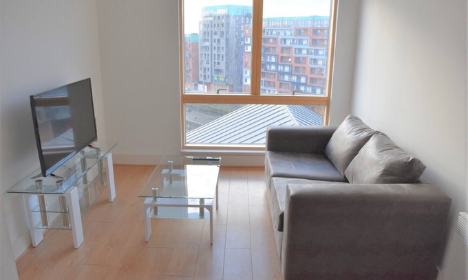 Ipswich Apartment | Toothbrush Apartments - Ipswich Waterfront - Quayside