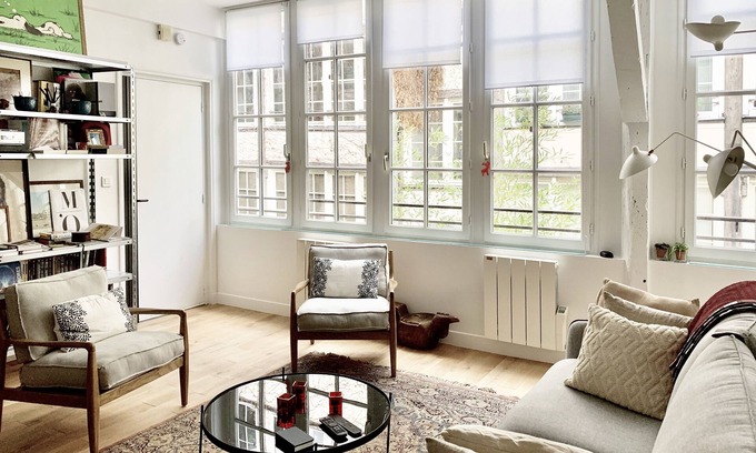 Quartier Saint-Ambroise Apartment | Top cozy apartment in the Upper Marais Area