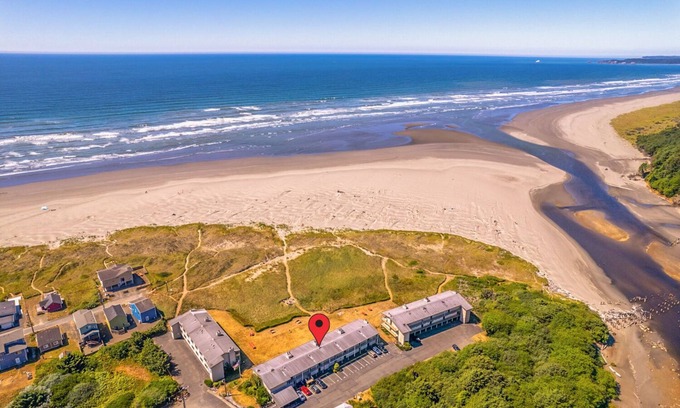 Moclips Condo | Top Floor Condo right on the Beach