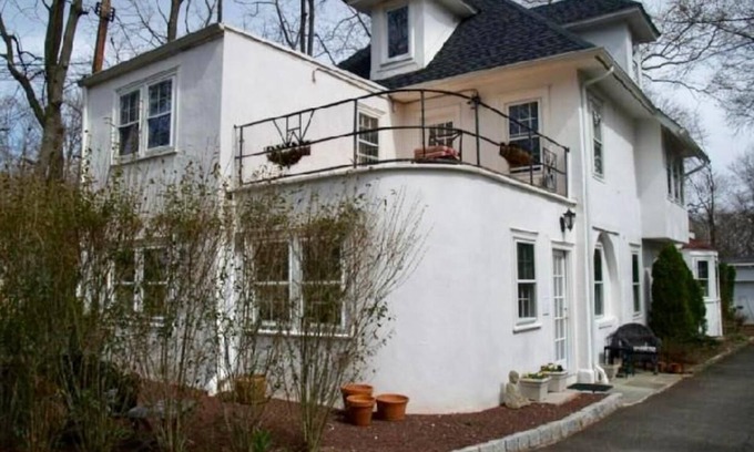 Princeton Condo | Top-Floor Princeton Condo w/private balcony