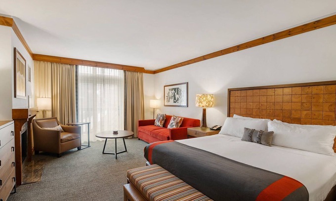 Stowe Area Apartment | Top Floor Ski in/out Lodge at Spruce Peak
