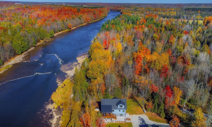 Cornell House | Top Spot for Getaways & Holidays