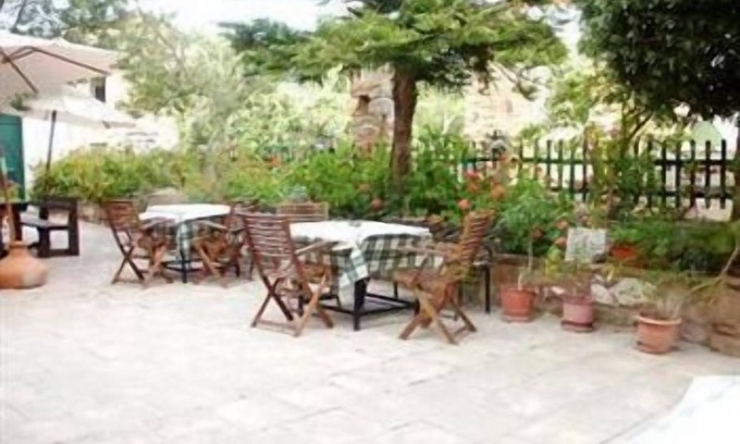 Kambos Apartment | Topakas House