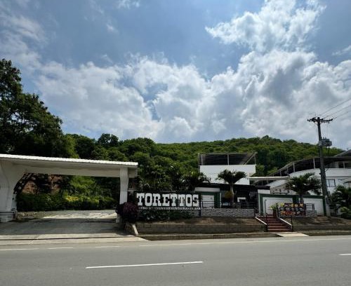 Yumbo Hotel | Torettos