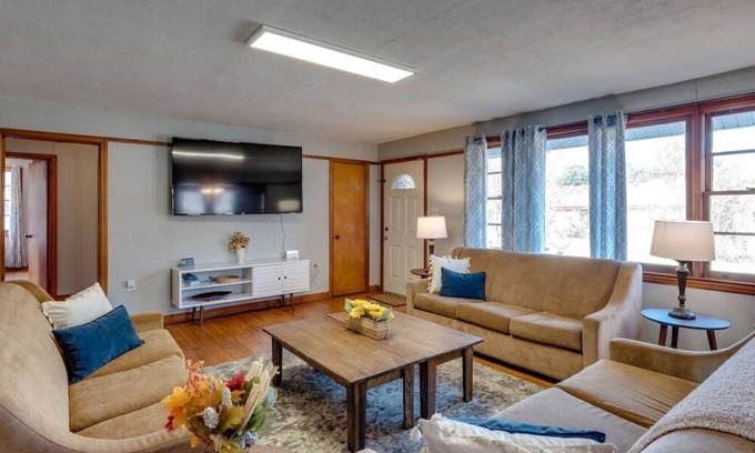 Savannah House | Totally Turquoise