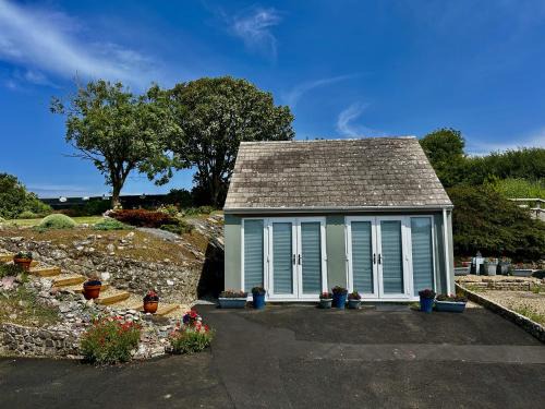 Pembroke House | Tower Cottage