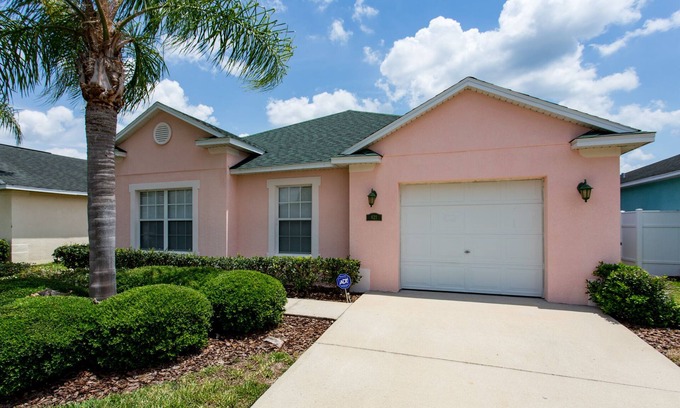 Loughman Villa | Town Center Reserve - Superior Disney Villa with Lake View, free WiFI & Netflix