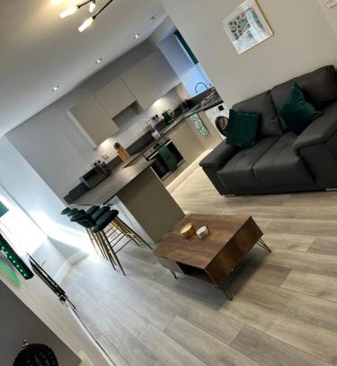 Wick Apartment | Town centre 2 bed luxury apartment