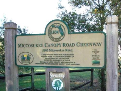 Tallahassee House | Town & Country Getaway