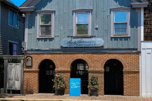 Lewes Apartment | Town of Lewes - 119 Front St.