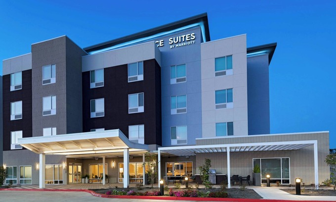 Tomball Hotel | TownePlace Suites by Marriott® Houston Tomball