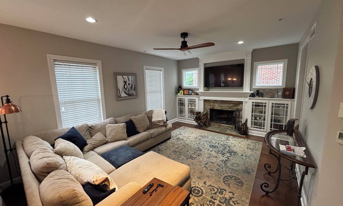 Pittsburgh House | Townhouse in Fox Chapel
