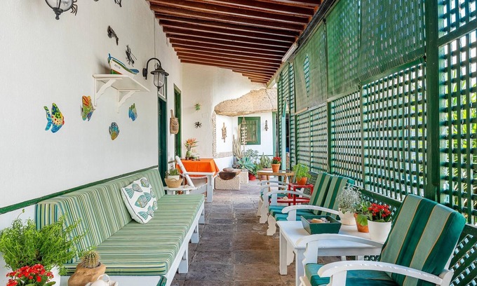 Poris de Abona Cottage | Traditional Canary house next to the Beach