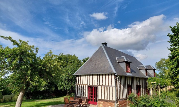 Roiville Cottage | Traditional Normandy cottage in a peaceful rural setting
