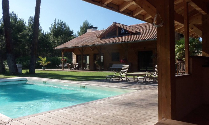 Moliets-et-Maa House | Traditional wooden house with heated swimming pool and pool house in Moliets - France