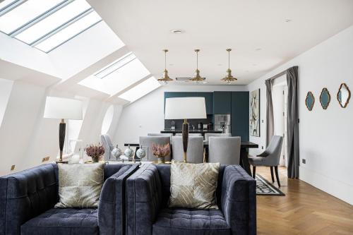 London City Centre Apartment | Trafalgar Square Residences