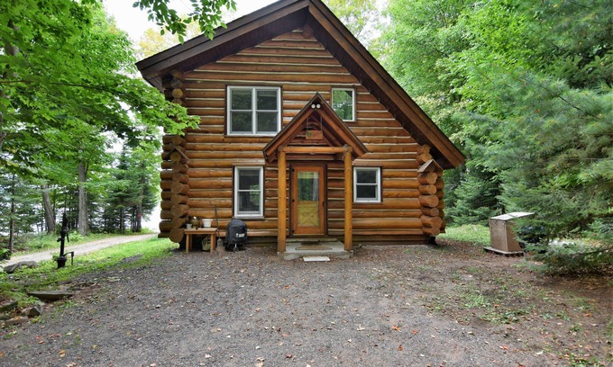 Cable Cabin | Trails Lodge on Lake Namakagon