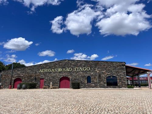 Covilha House | Tranca da Barriga - Casa do Vinho by Quinta De São Tiago