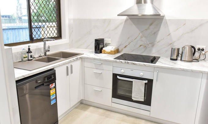 Labrador Villa | Tranquil Four Bed Room Family Villa Labrador