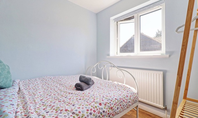 Buckhurst Hill House | Tranquil Garden Retreat in Buckhurst Hill