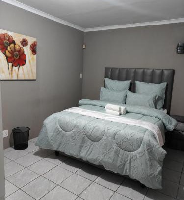 Greater Johannesburg Metropolitan Area House | Tranquil Guesthouse