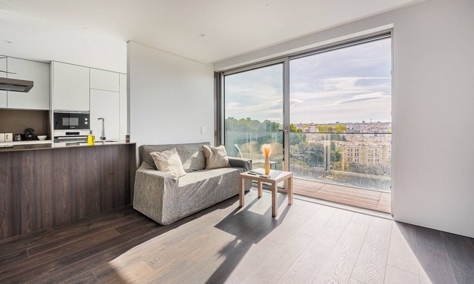 Senhora da Hora Apartment | Tranquil Retreat near the CityGolf
