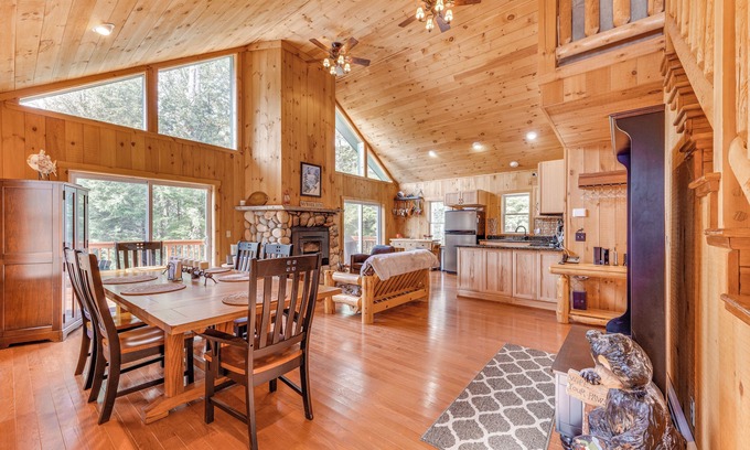 Thornton Cabin | Tranquil Thornton Cabin: Deck, Views & Game Room!